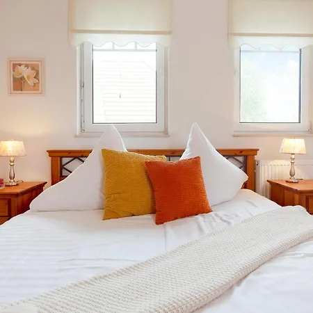 Appartement 52 6, Lindenweg 6 F *